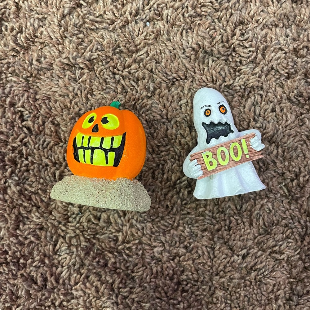 halloween fish tank decor